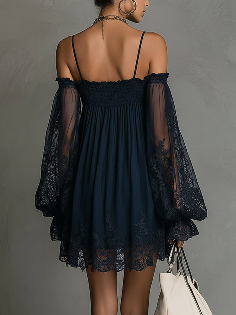 Noemi - Vestido corto de chiffon azul marino con escote de hombros descubiertos, borde de encaje y mangas transparentes