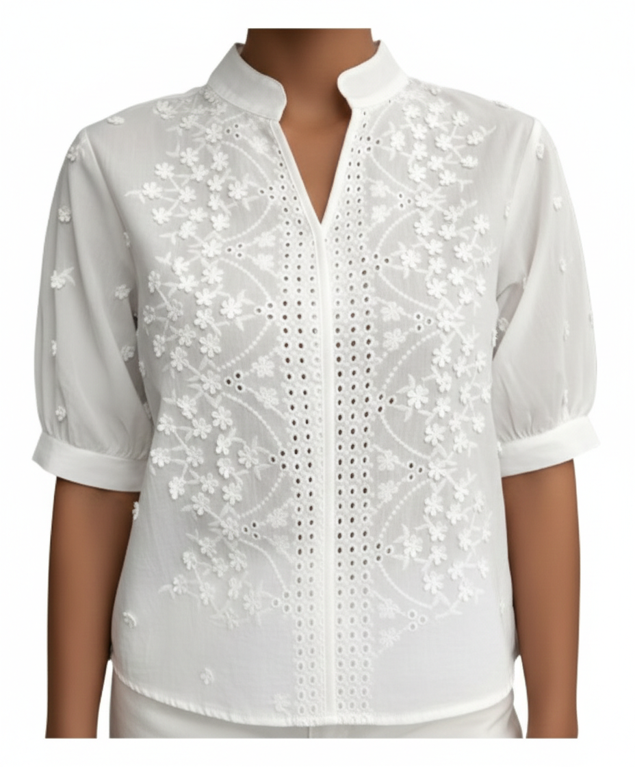 Lucía | Blusa de encaje con escote en V